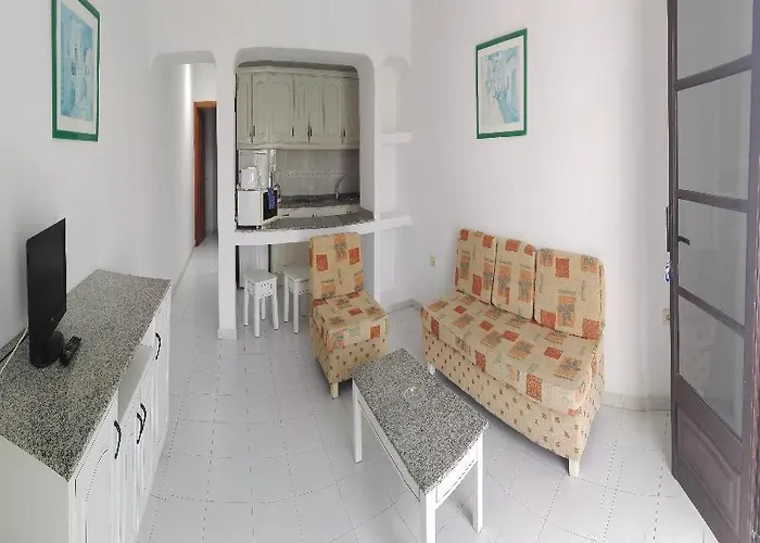 La Laguneta Aparthotel